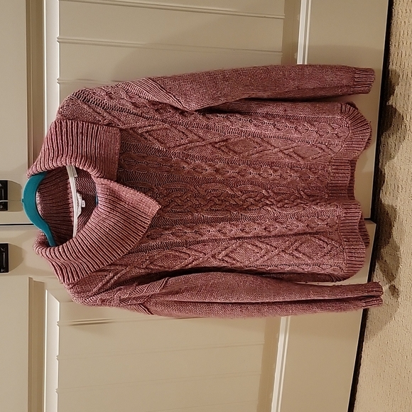 Royal Robbins Sweaters - Women's Royal Robbins XL sweater, rose colored